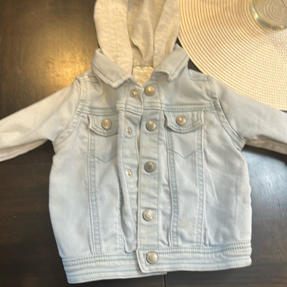 Jean jacket with hood